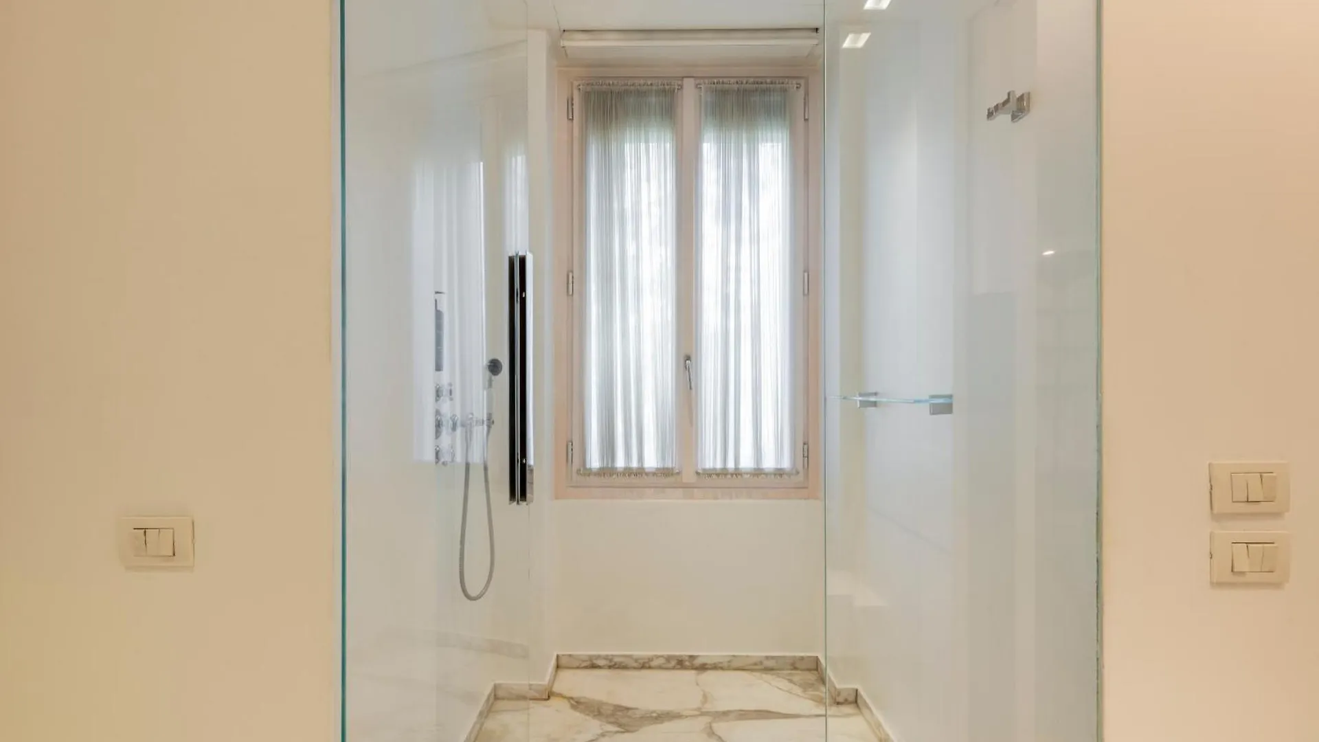 Milan Royal Suites Luxury Brera 0*,