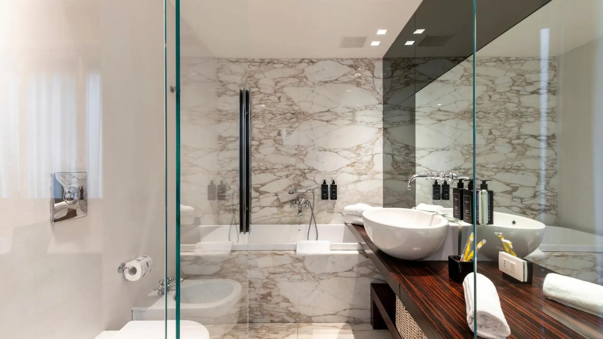 Milan Royal Suites Luxury Brera 0*,